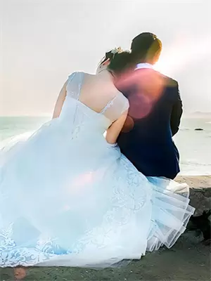 愿你眼里有光,心里有爱是什么意思